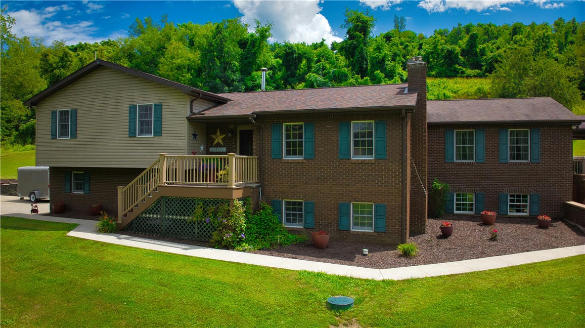 270 OLD POST RD, PROSPERITY, PA 15329, photo 1 of 49