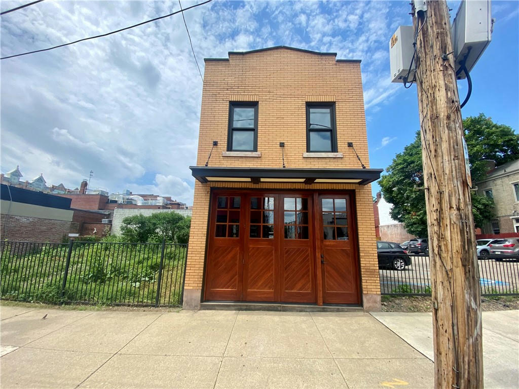 711 JAMES ST, PITTSBURGH, PA 15212, photo 1 of 21