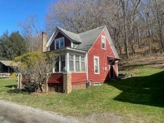 66 W HEETER RD, PARKER, PA 16049, photo 1 of 10