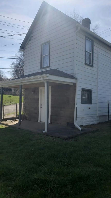 1201 MEADOW AVE UPPR UPPER, CHARLEROI, PA 15022, photo 1 of 12