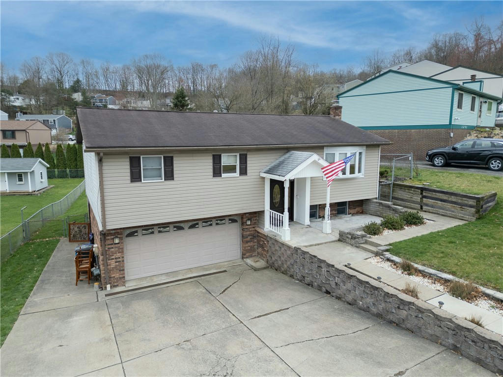 1195 MIKE REED DR, SOUTH PARK, PA 15129, photo 1 of 24